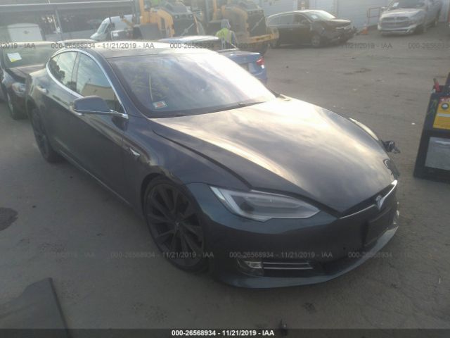 Tesla Model s (2018)