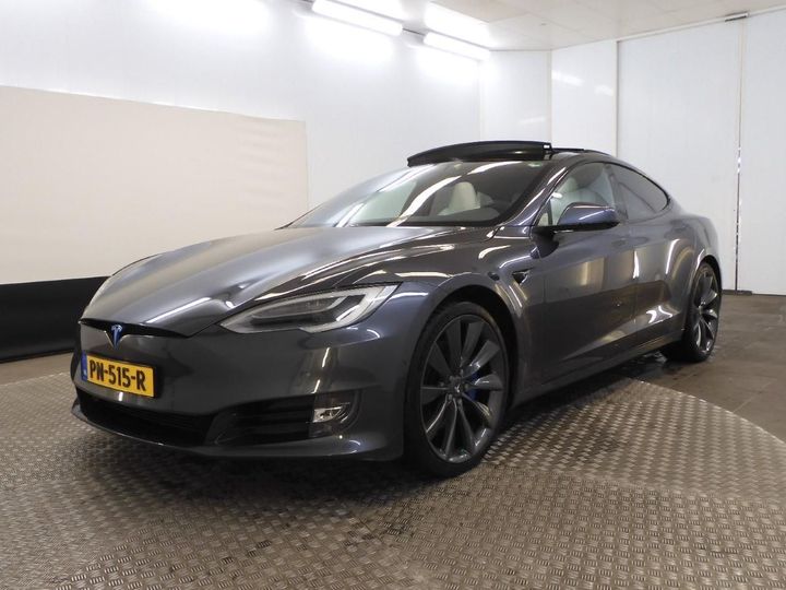 Tesla Model s (2017)