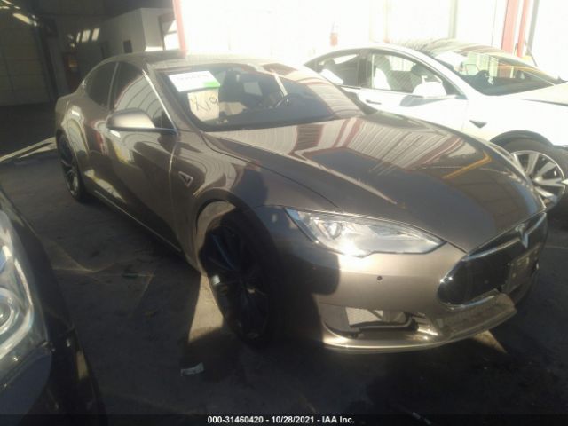 Tesla Model s (2015)