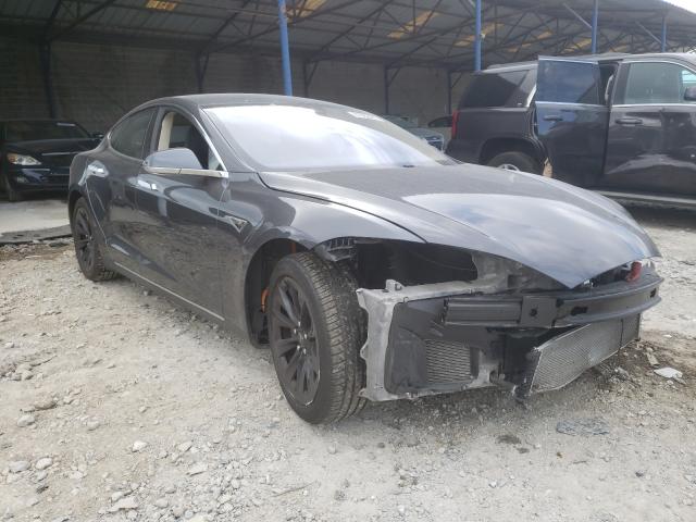 Tesla Model s 85 (2015)