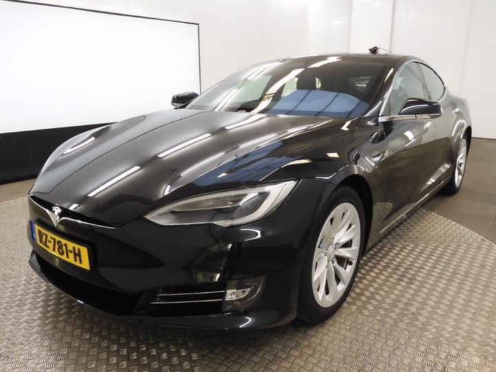 Tesla Model s (2018)