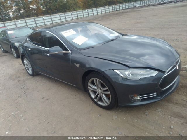 Tesla Model s (2015)
