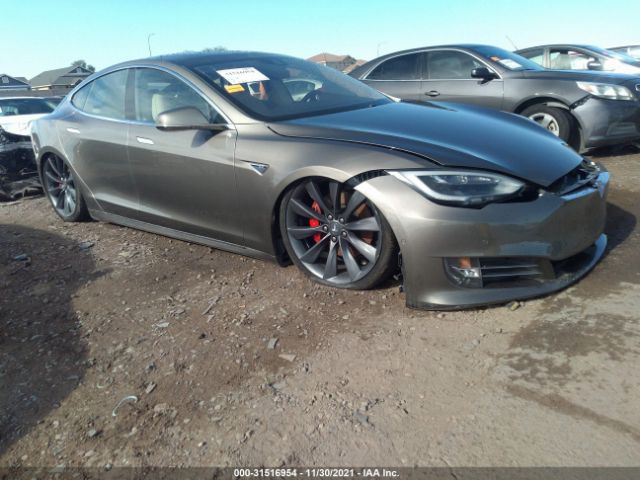 Tesla Model s (2016)