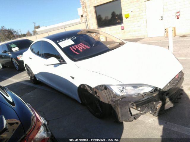 Tesla Model s (2015)