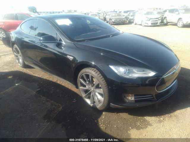 Tesla Model s (2015)