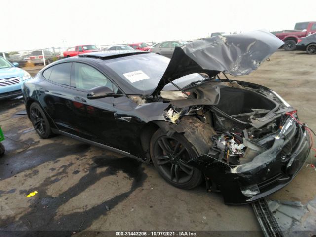 Tesla Model s (2015)