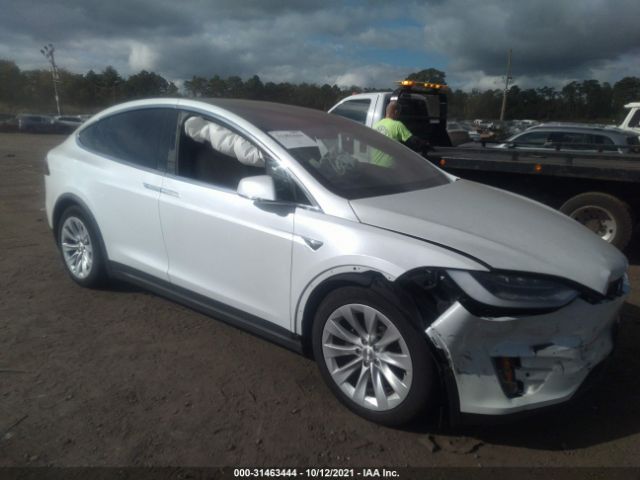 Tesla Model x (2020)