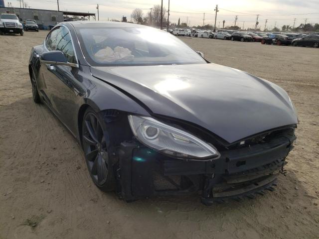 Tesla Model s (2015)