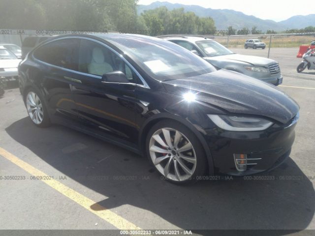 Tesla Model x (2016)