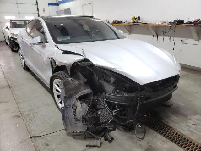 Tesla Model s (2017)