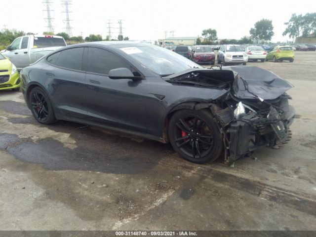 Tesla Model s (2015)