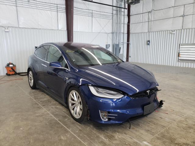 Tesla Model x (2021)