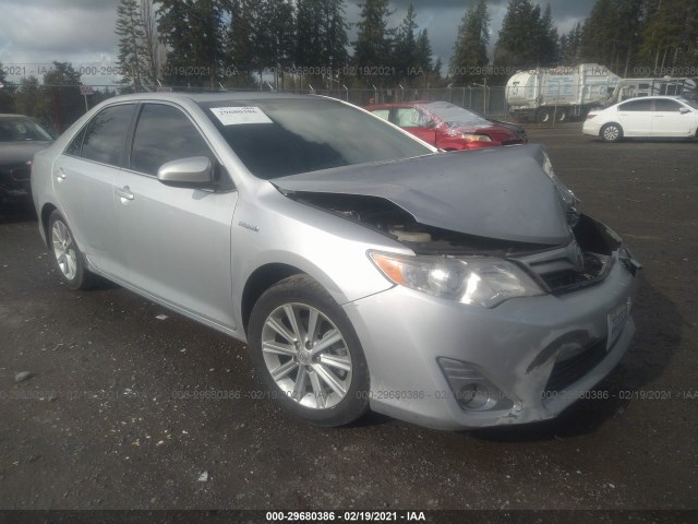 Toyota Camry hybrid (2012)
