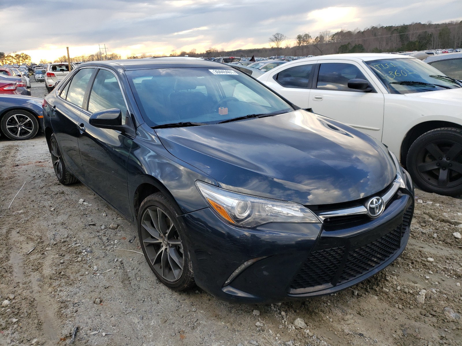 Toyota Camry le (2015)