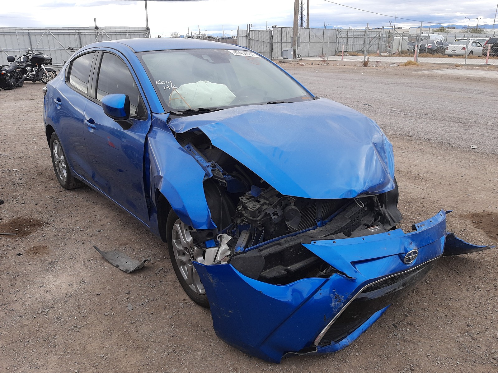 Toyota Scion ia (2016)