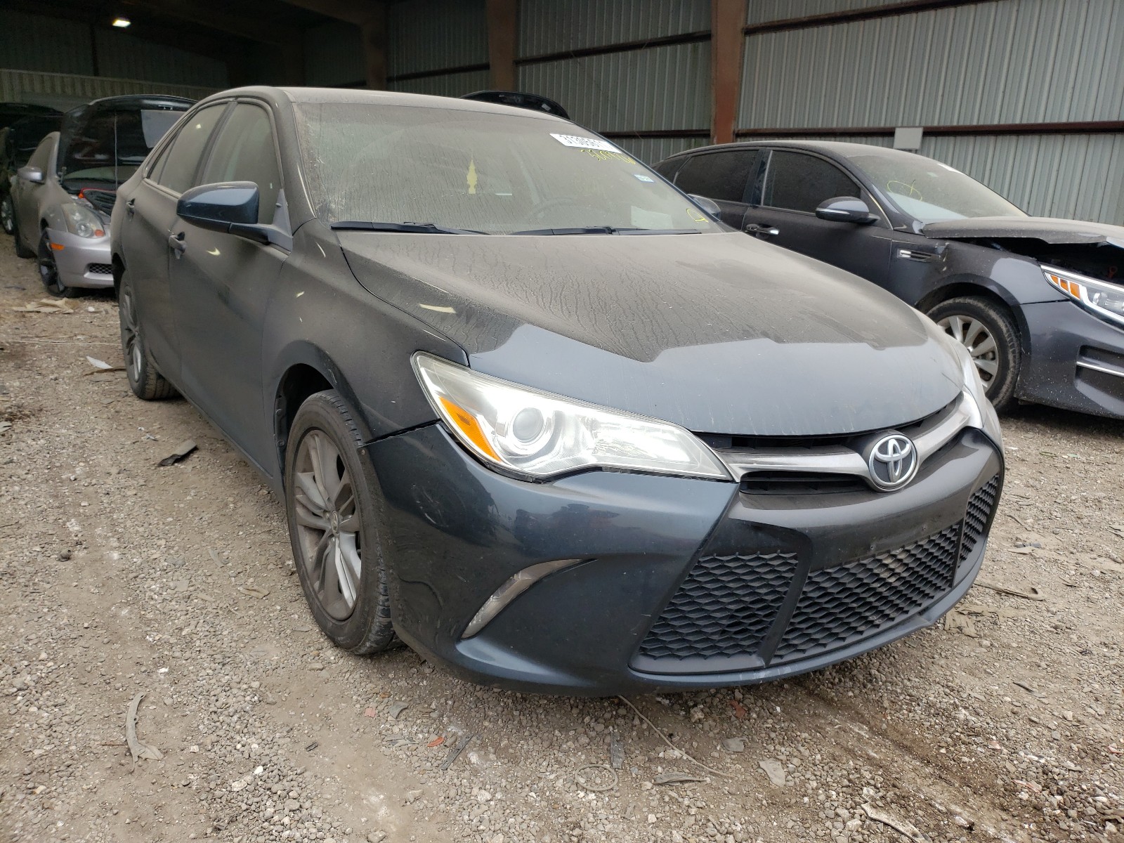 Toyota Camry le (2017)