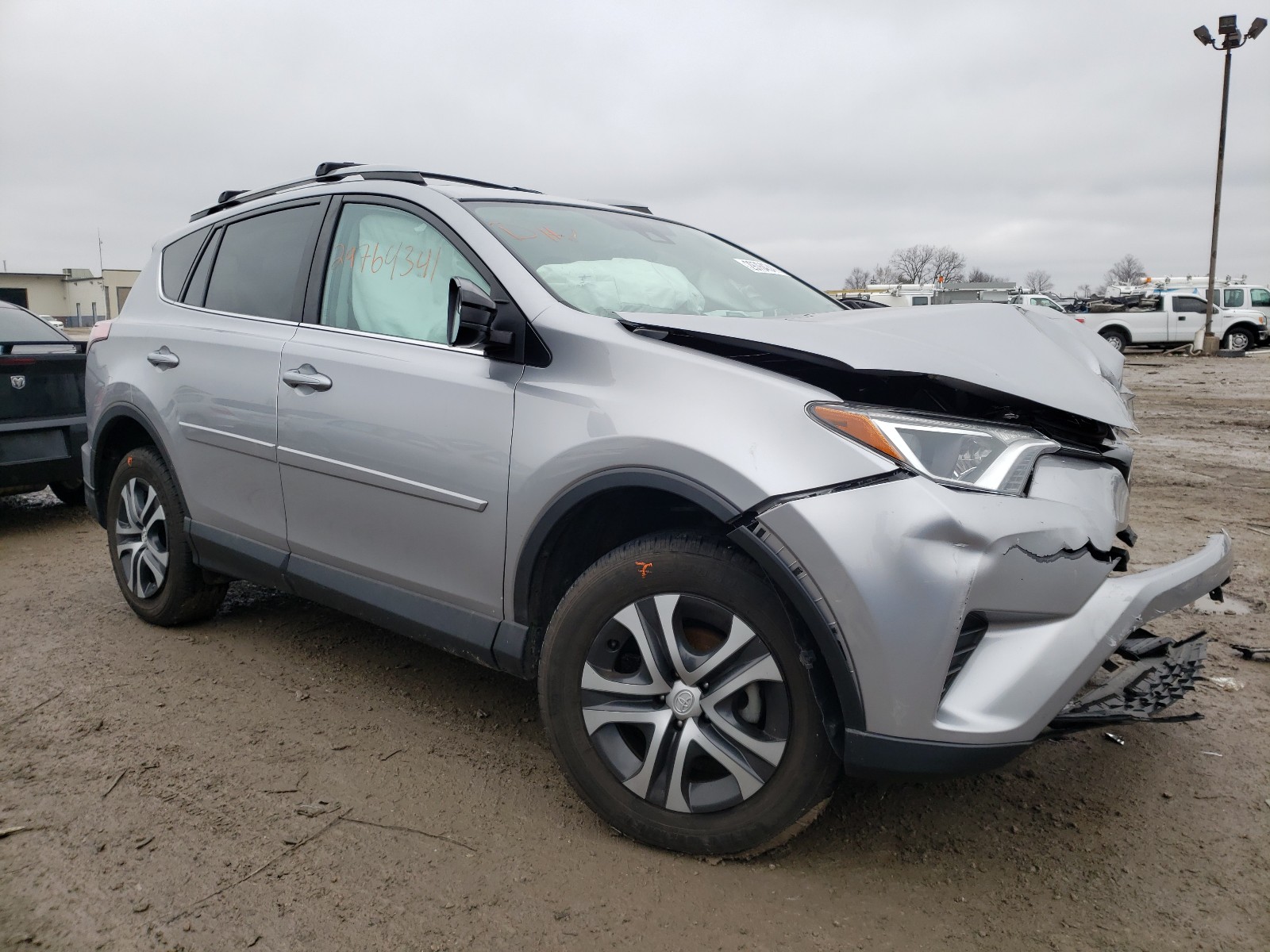 Toyota Rav4 le (2017)