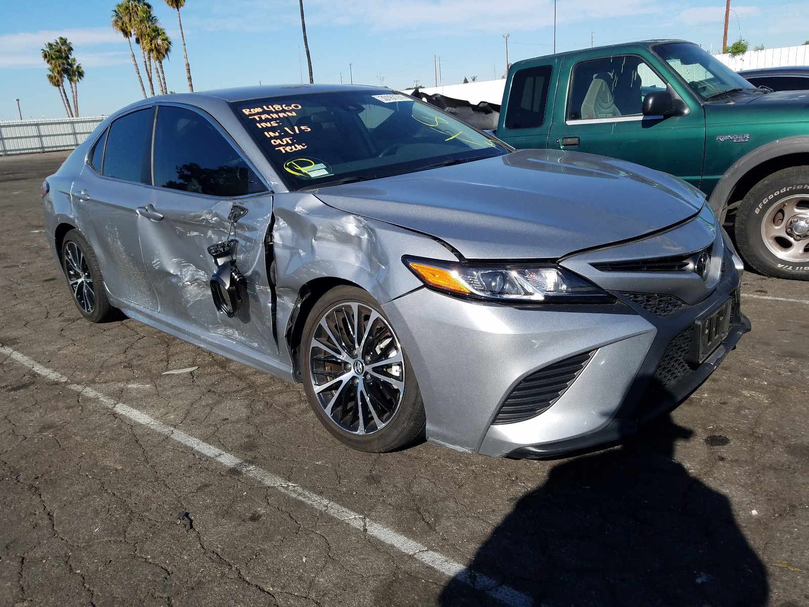 Toyota Camry l (2019)