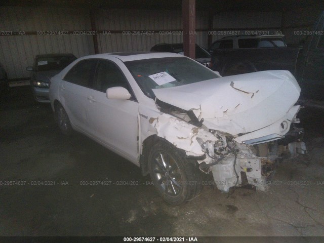 Toyota Camry hybrid (2010)