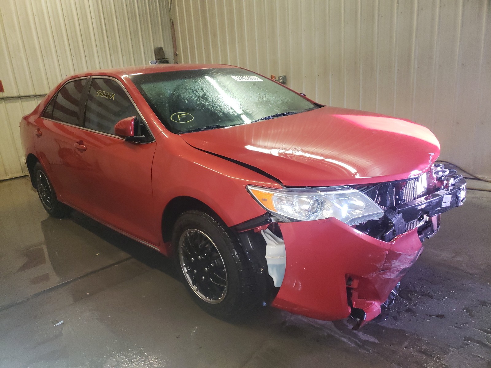 Toyota Camry l (2014)