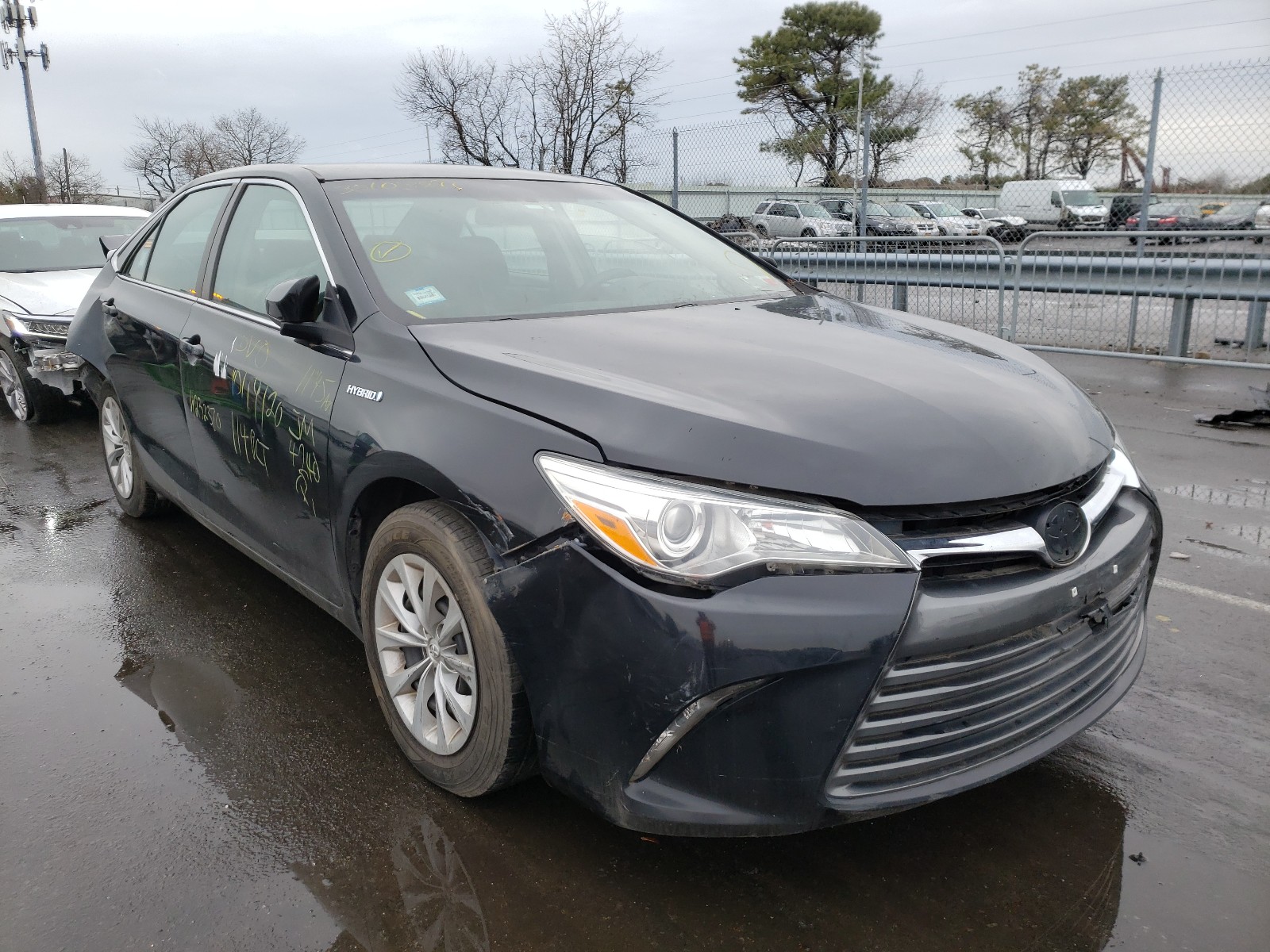 Toyota Camry hybr (2015)