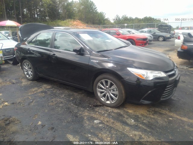 Toyota Camry hybrid (2015)
