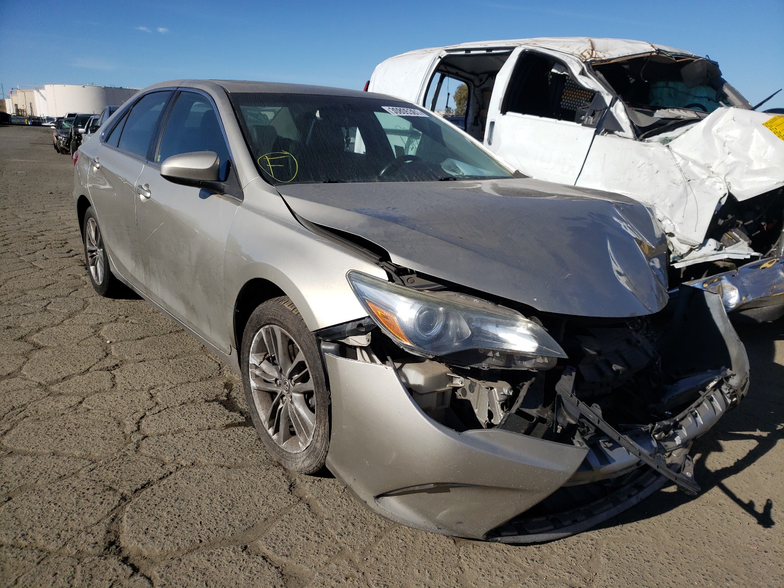 Toyota Camry le (2015)