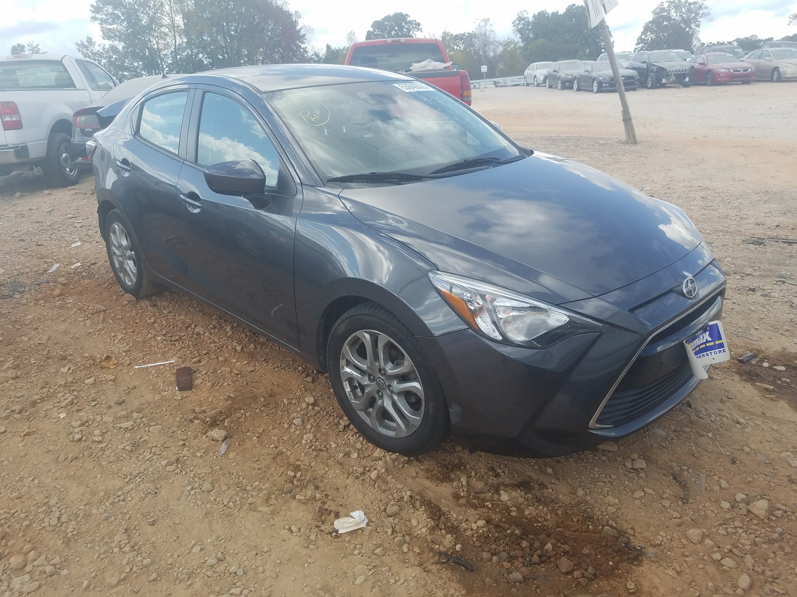 Toyota Scion ia (2016)