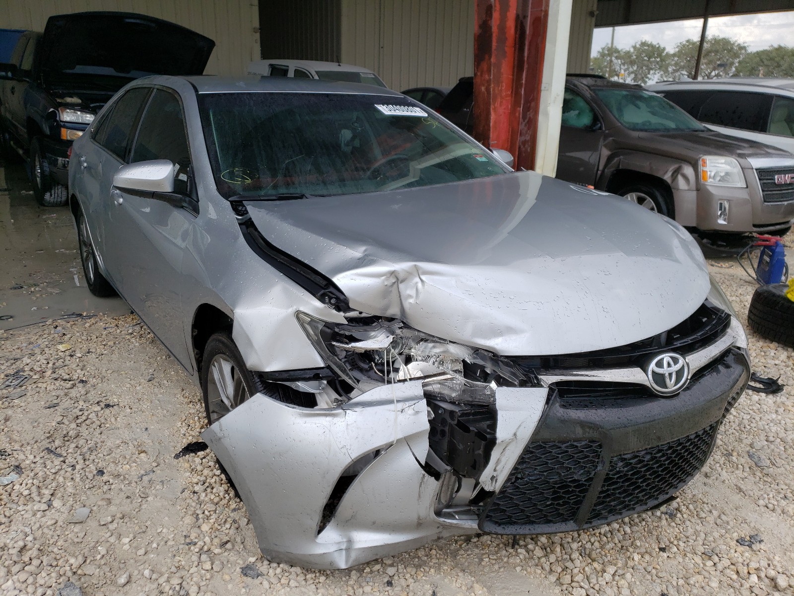 Toyota Camry le (2017)