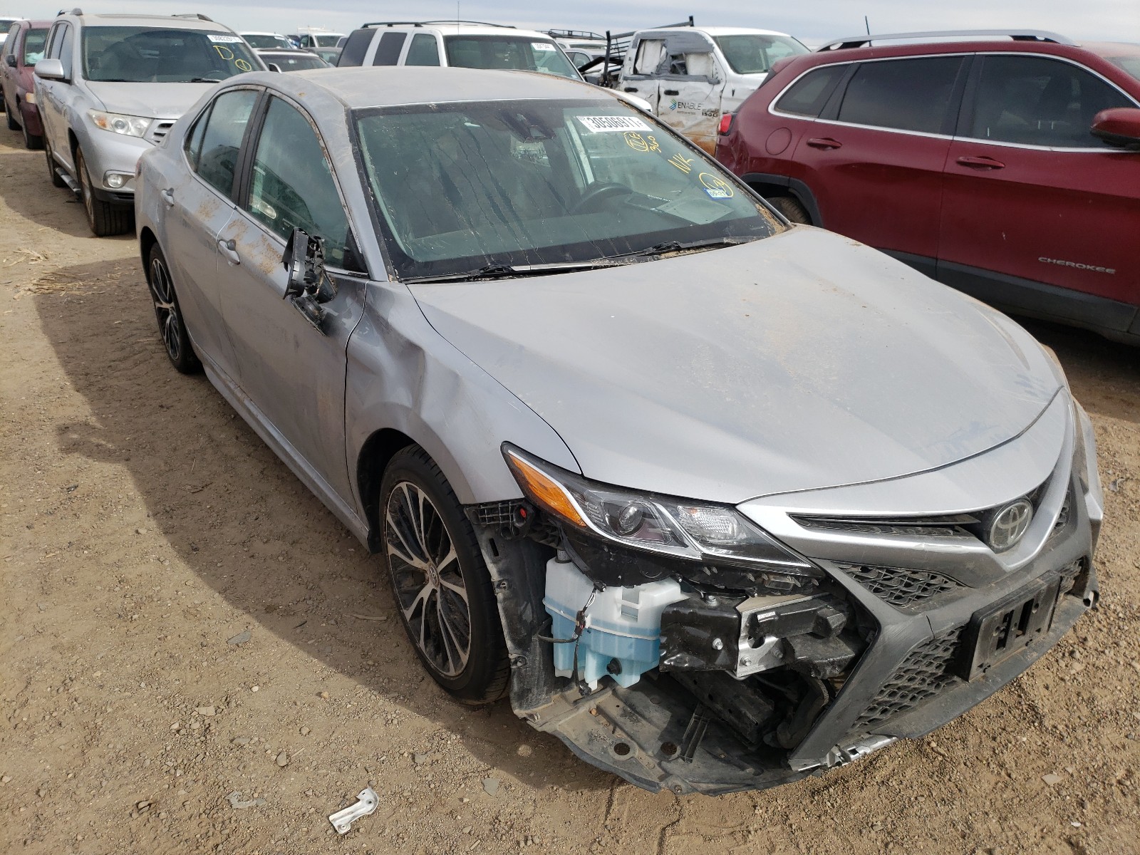 Toyota Camry l (2019)