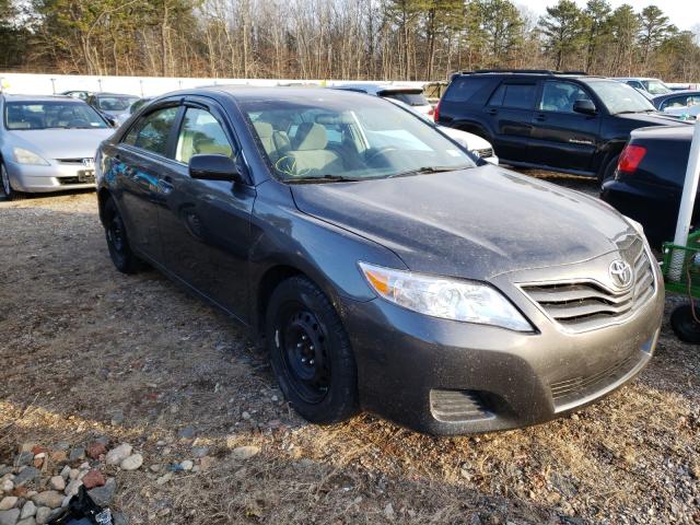 Toyota Camry base (2010)