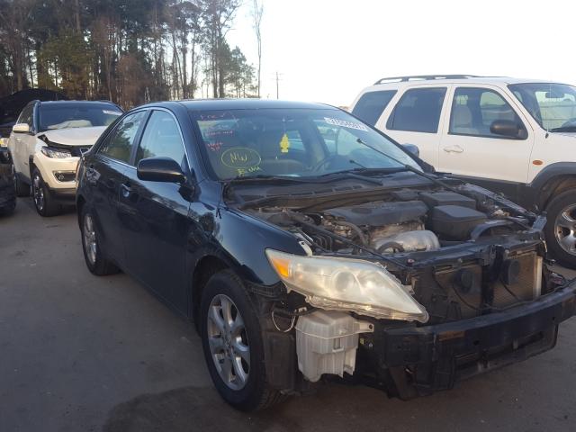 Toyota Camry base (2011)