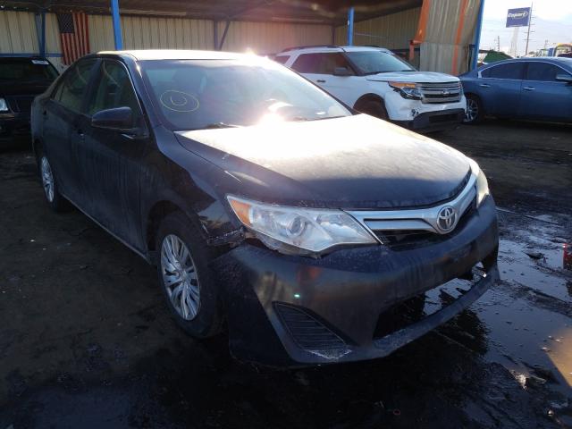 Toyota Camry base (2012)