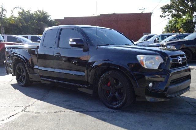 Toyota Tacoma x-r (2013)