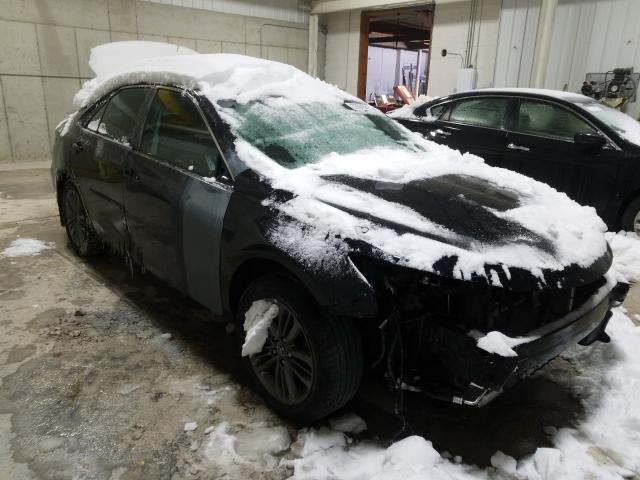 Toyota Camry hybr (2015)