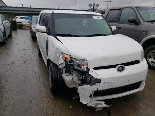 Toyota Scion xb (2015)