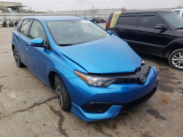 Toyota Scion im (2016)