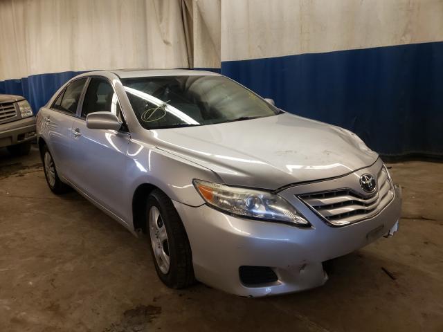 Toyota Camry base (2010)