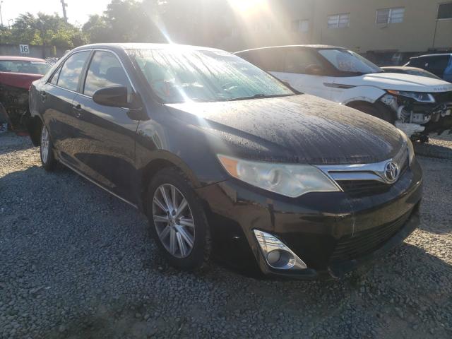 Toyota Camry base (2012)