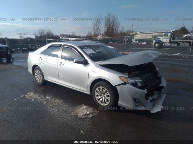 Toyota Camry hybrid (2014)