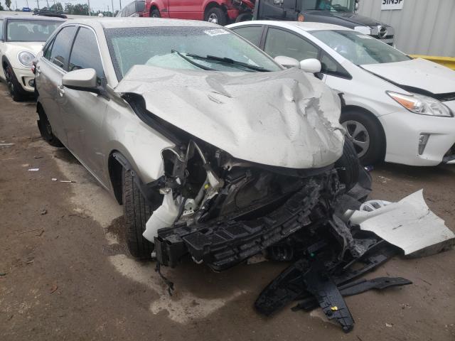 Toyota Camry le (2015)