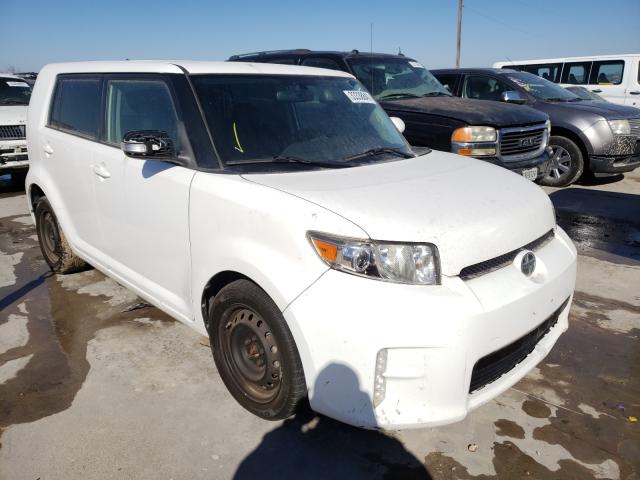 Toyota Scion xb (2015)