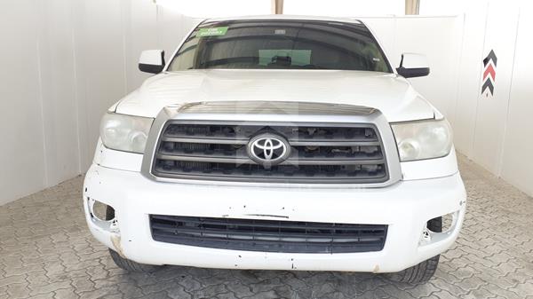 Toyota Sequoia (2013)
