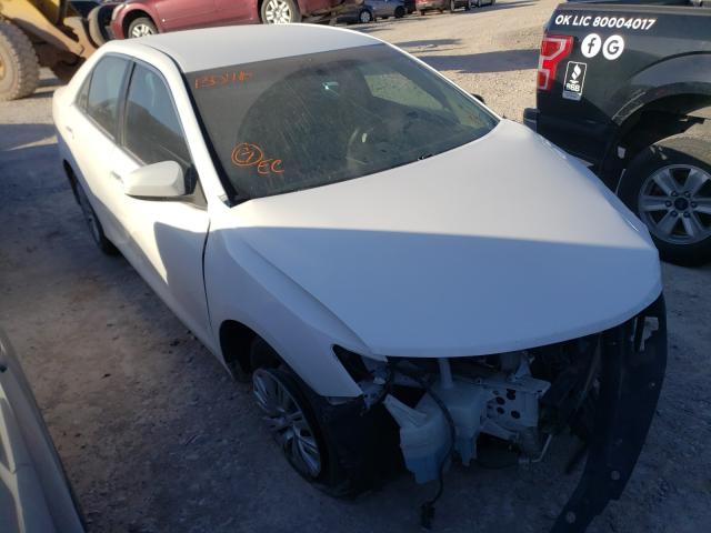 Toyota Camry base (2012)