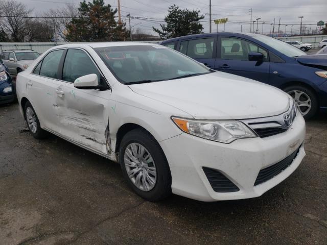 Toyota Camry base (2012)