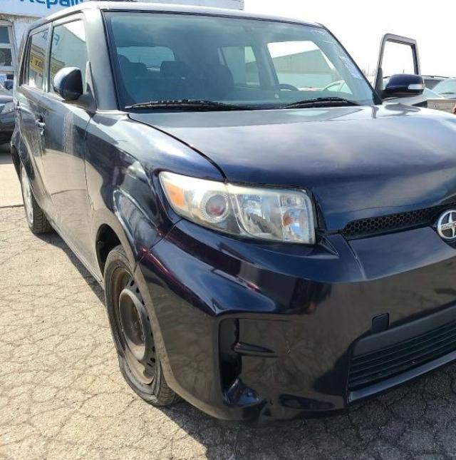 Toyota Scion xb (2013)