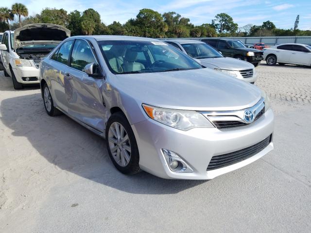 Toyota Camry hybr (2014)