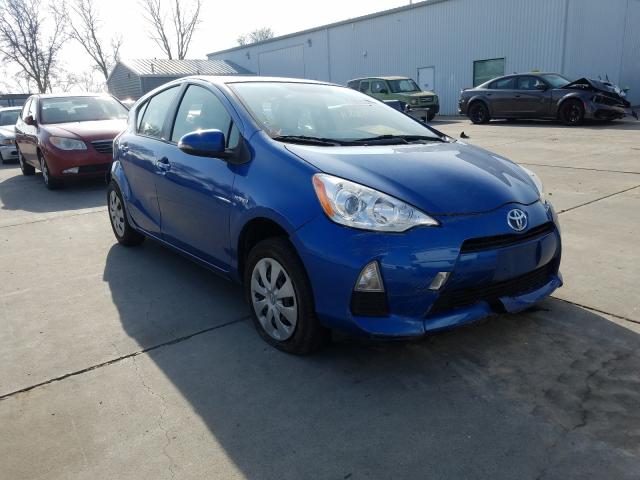 Toyota Prius c (2014)