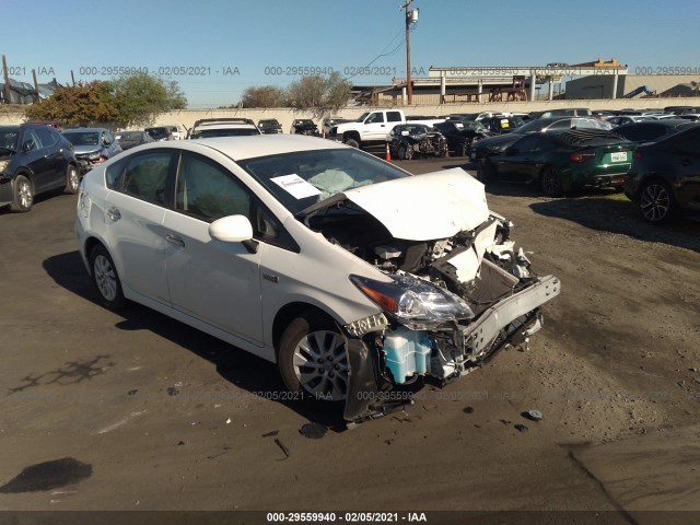 Toyota Prius plug-in (2015)