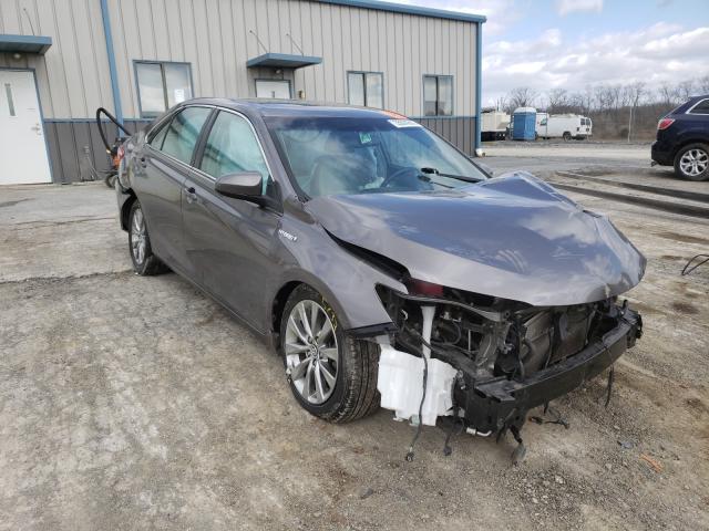 Toyota Camry hybr (2016)